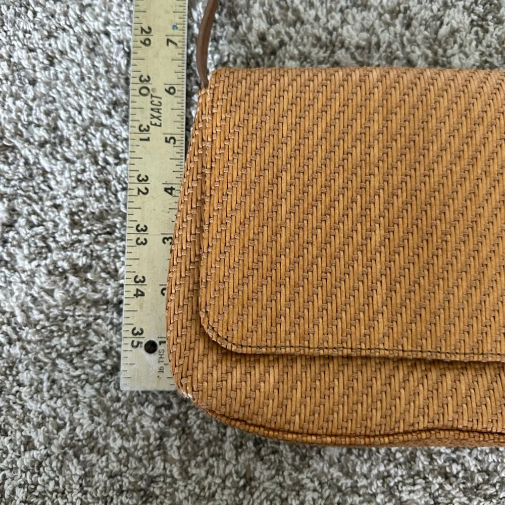 Fossil Tan Woven Straw Shoulder Bag‎